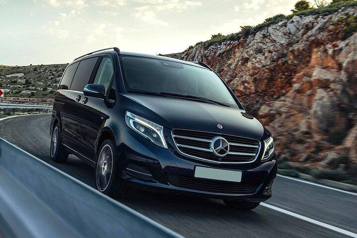 Titisee-Neustadt to Frankfurt one way Private Transfer