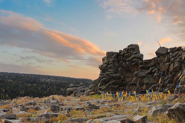 1-Day Trek to Tsetsee Gun Peak (near from Ulaanbaatar)