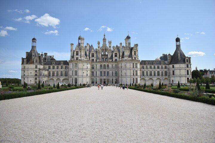 Visit to the castles of Chenonceau and Chambord