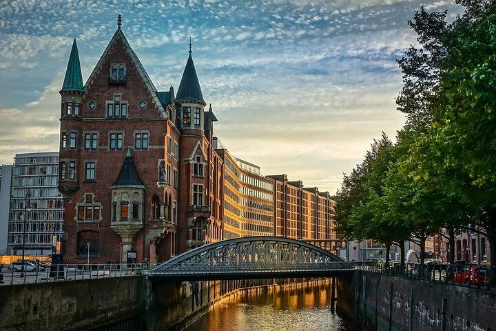Private Transfer From Hannover to Hamburg With Sightseeing Stops