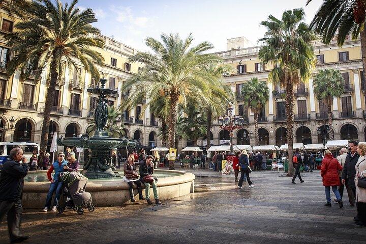 Private Transfer From Tarragona To Barcelona With a 2 Hour Stop