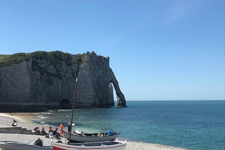 Private guided tour of Honfleur and Etretat from Bayeux or Caen