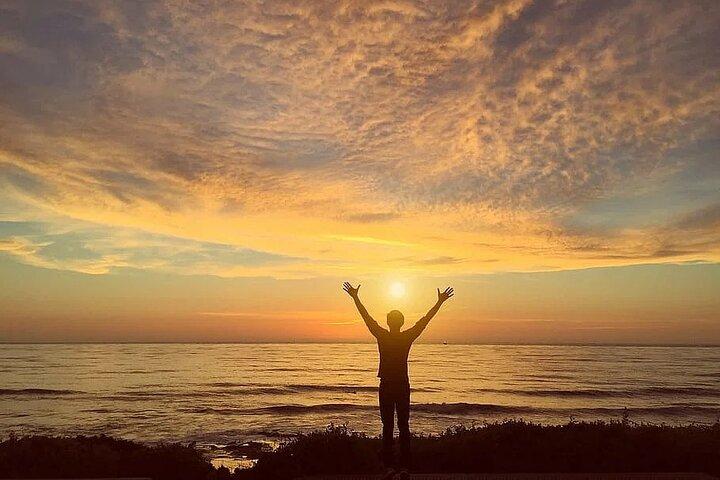 Santa Maria: Guided Coastal Hike & Costa de Fragata Sunrise