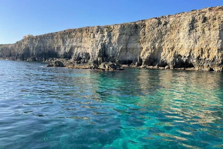 Boat tour of Ortigia, sea caves, Pillirina and snorkeling