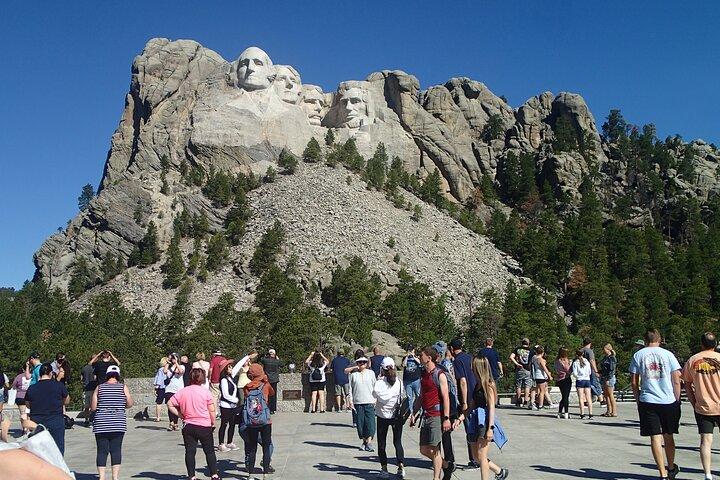 Mount Rushmore Extended Expedition Tour