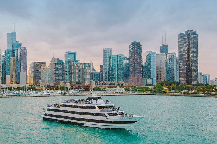 City Cruises Chicago: Signature Lunch Cruise on Lake Michigan