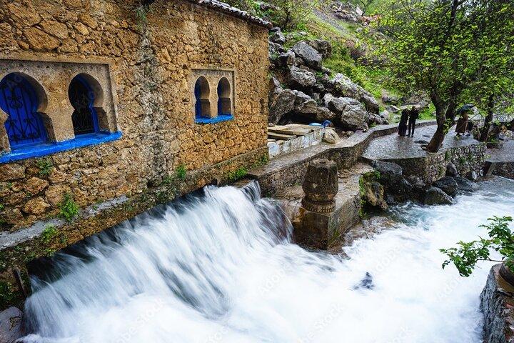 Chefchaouen Day trip by High-Speed Train from Casablanca