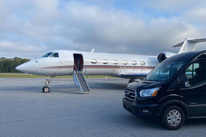 Hartford City to Hartford Bradley Airport (BDL) - Departure Private Transfer