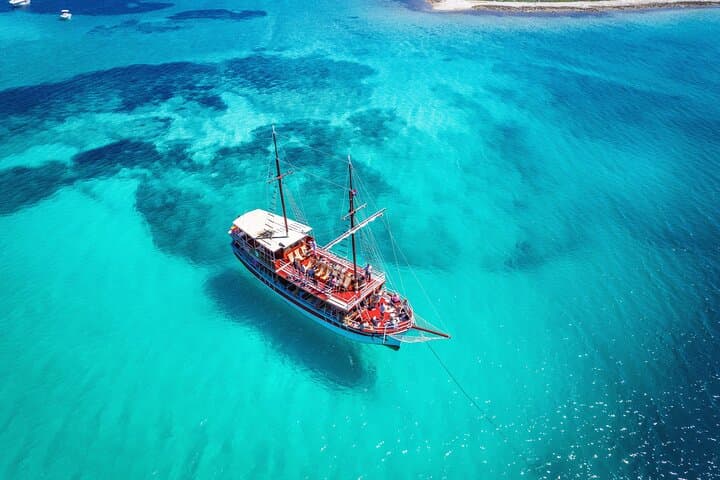 All-Inclusive Blue Lagoon & 3 Island Boat Tour with Food & Drinks