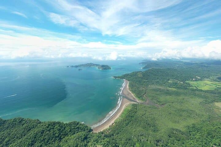 1 1/2 hours Tour Horseback Riding and Visiting the Beach
