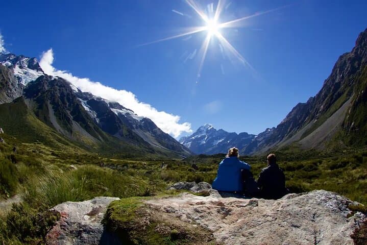 Tekapo Shuttle: Lake Tekapo to Mt Cook National Park