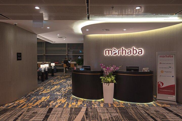 Lounge Access at Singapore Changi Airport with Buffet