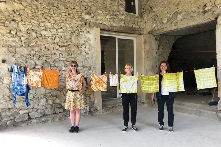 Private Introduction to plant color in Forcalquier in Provence