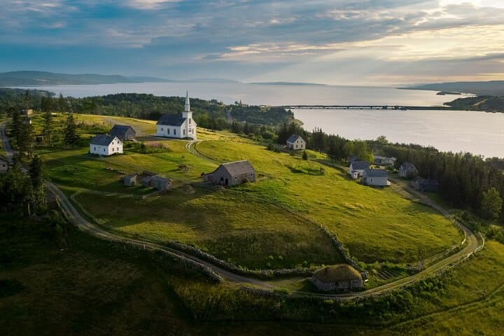 Highland Village and Baddeck Tour for Cruise Excursion
