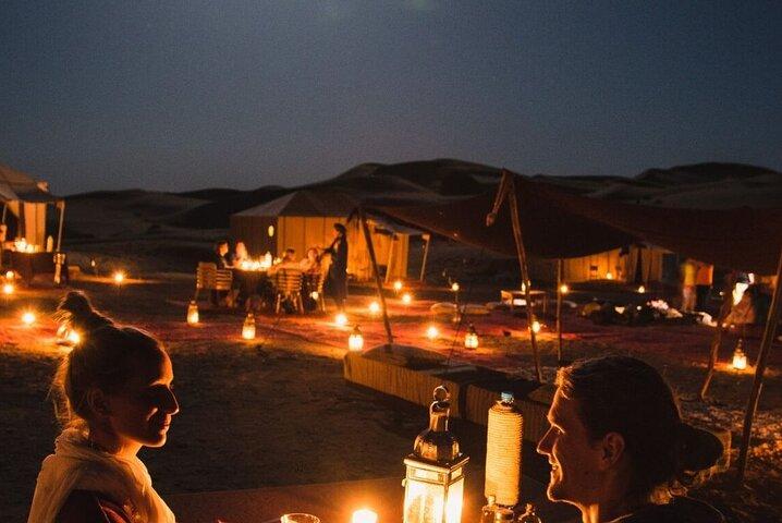 Marrakech: Sunset Dinner in Agafay Desert with show & Transport