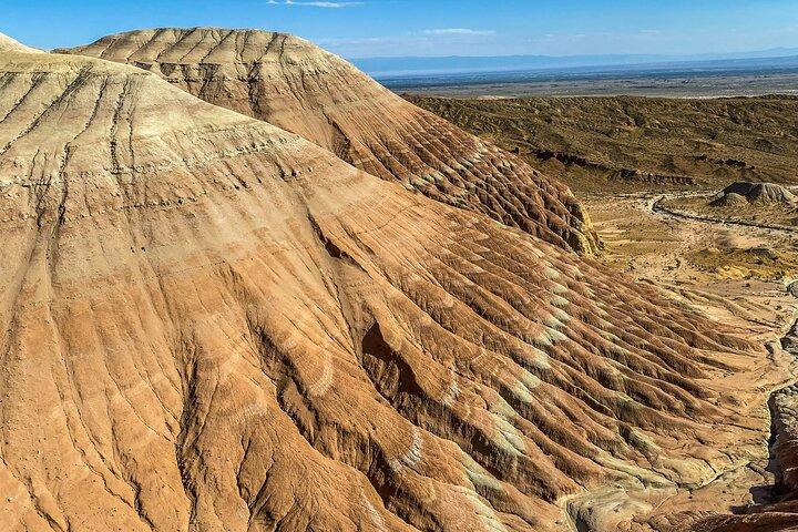 Singing dunes & Aktau mountains group tour to Altyn Emel