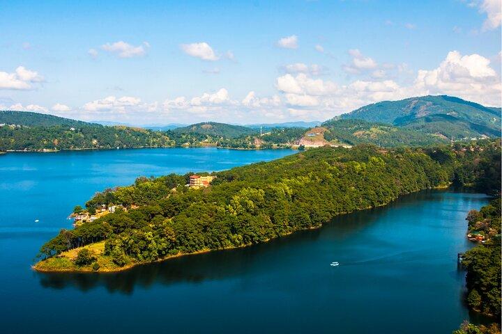 Best of Shillong (Guided Halfday Sightseeing Tour by Car)