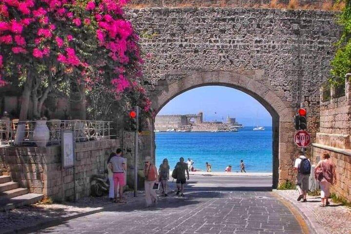 Shore Excursion of Rhodes: History, Sightseeing, Wine & Shopping