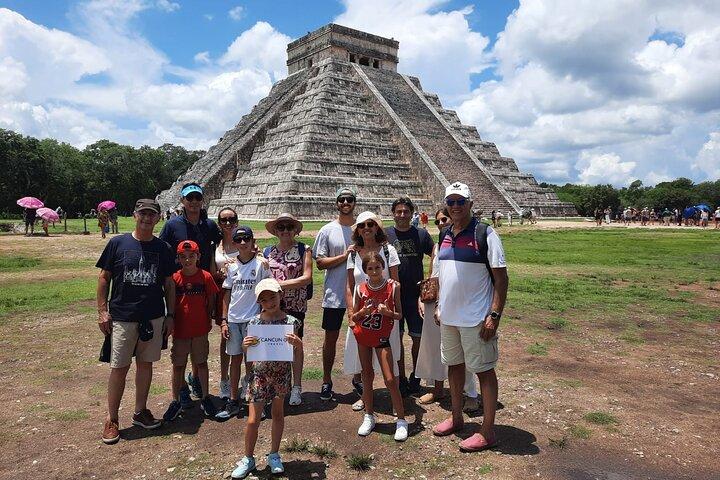 Chichen Itza Guided Group Walking Tour - Last minute booking