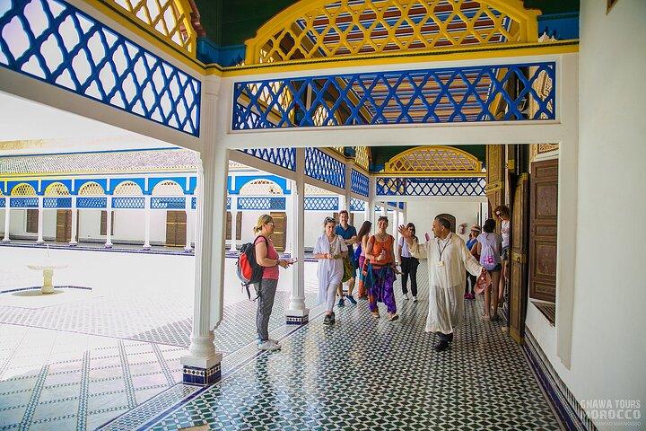 Marrakech: Bahia Palace, Saadian Tombs, Souk & Medina Guided Tour