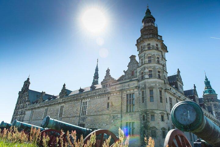 Full-Day; Castle, Palace, Cathedral & Viking ships Tour