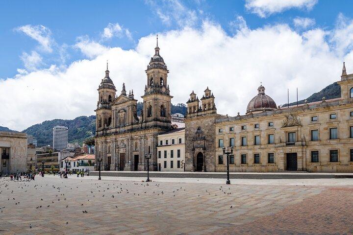 Bogotá Private Tour to La Candelaria, Monserrate and Gold Museum