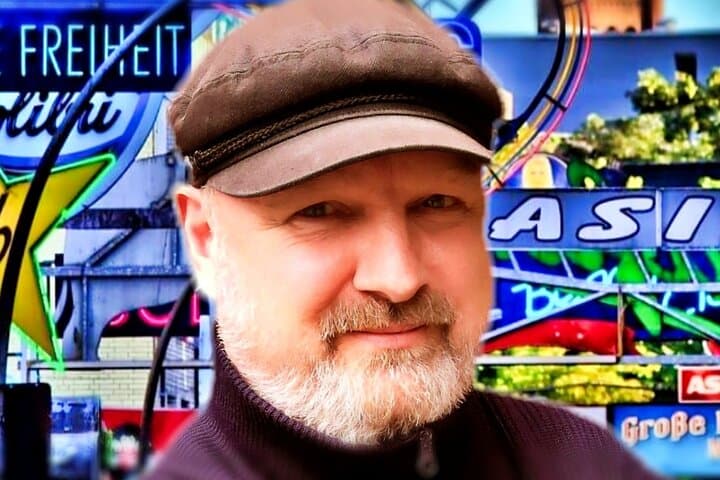 The Kiez-Captain Reeperbahn & Beatles Kieztour Hamburg