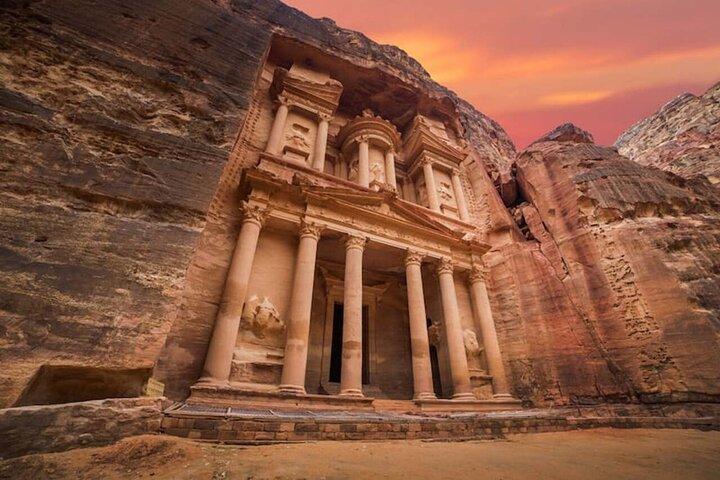 Full-Day Private Tour to Petra from the Dead Sea
