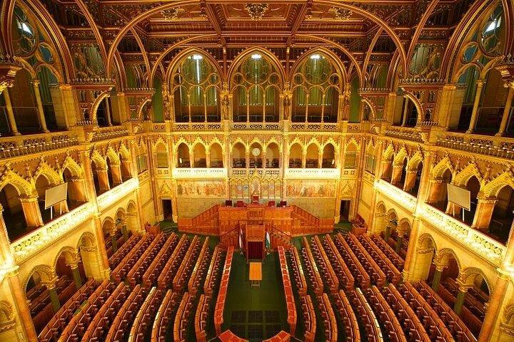 Budapest Parliament Audio Guide Tour with Danube Cruise