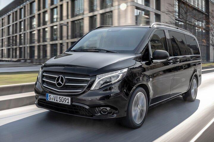 Private Transfer: Stuttgart Airport STR to Stuttgart by MB Van