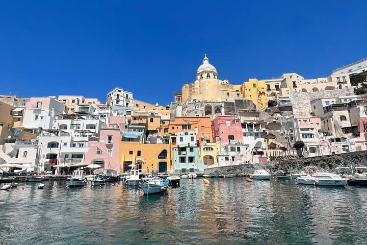 Private boat tour of Ischia and/or Procida
