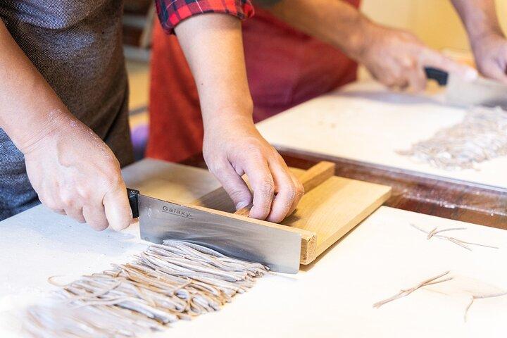 Oshinohakkai Soba Making and Cooking Class from Yamanashi