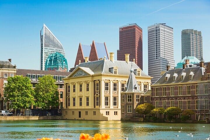 The Hague Must-See attractions Private Walking Tour With A Guide