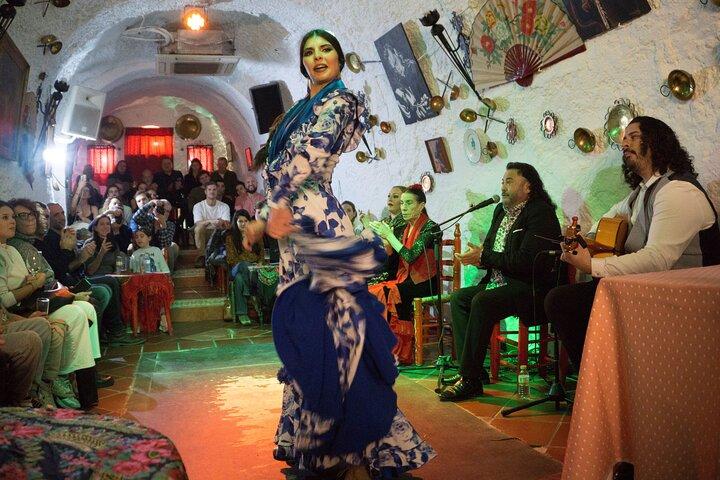 Show flamenco in Caves the Tarantos Sacromonte
