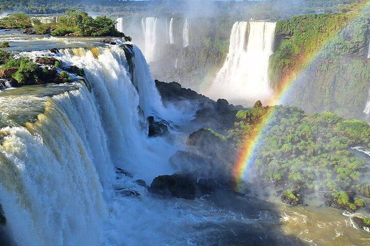 Iguazú Falls Private Tour in 2 days, Both Brazil/Argentina
