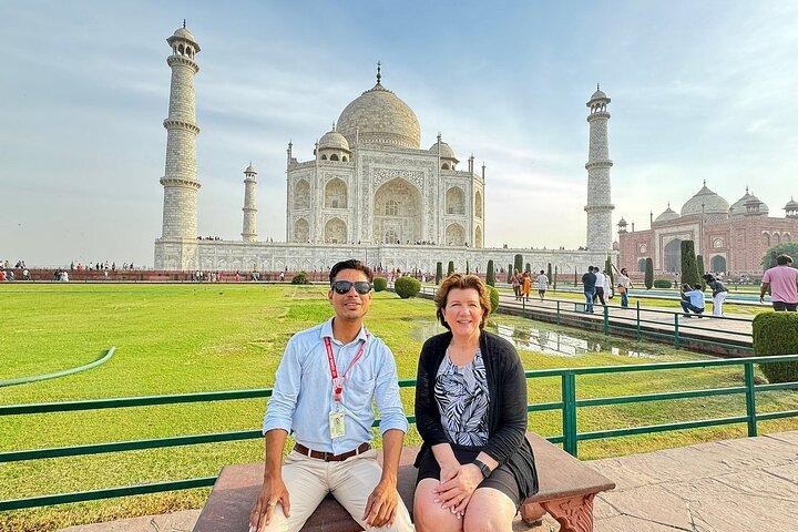 Private Taj Mahal and Agra Day Tour from Delhi-All Inclusive