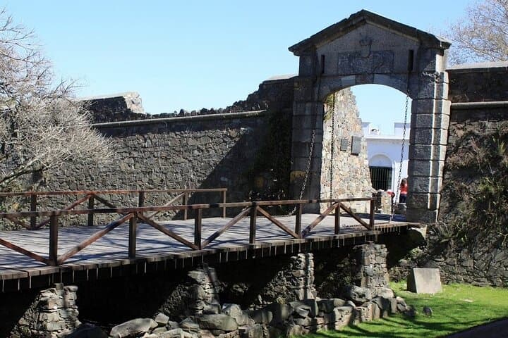 Private Vip Tour Colonia del Sacramento