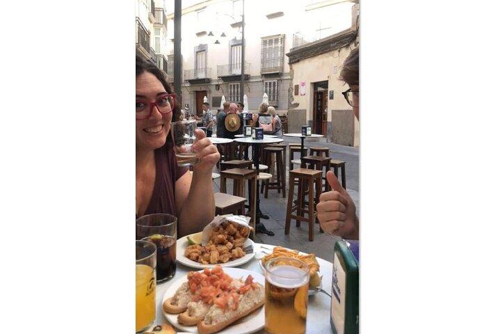 Guided Tour of the Historic Center with Express Tapas