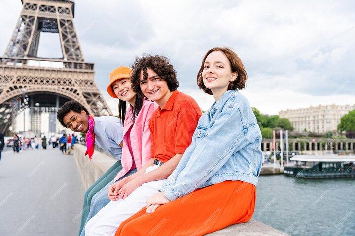 Guided Eiffel Tower Tour and Boat Cruise River Seine Sightseeing
