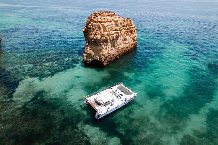 Catamaran Mara Caves, Swim & Food