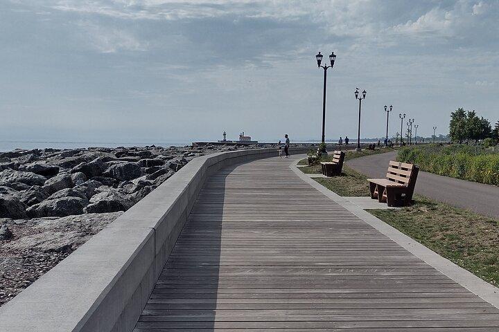 A Self-Guided Walking Tour through Duluth’s Canal Park