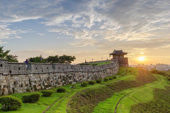 Private Suwon Heritage Tour: Folk Village & Hwaseong Fortress
