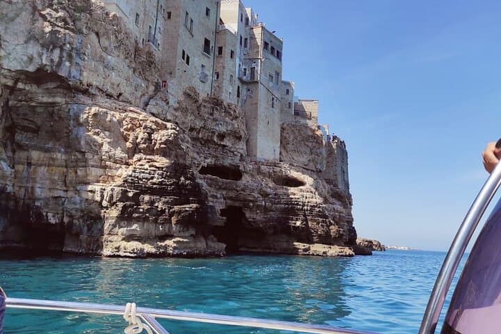 Boat tour from Monopoli to the caves of Polignano a Mare