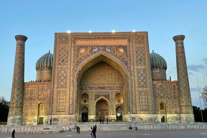 Samarkand city tour with private car