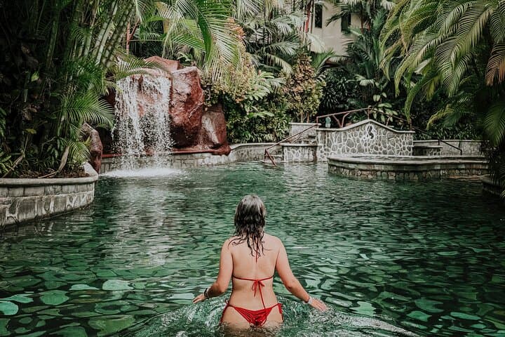 La Fortuna Hot Springs & Costa Rican Artisan Tour with Lunch