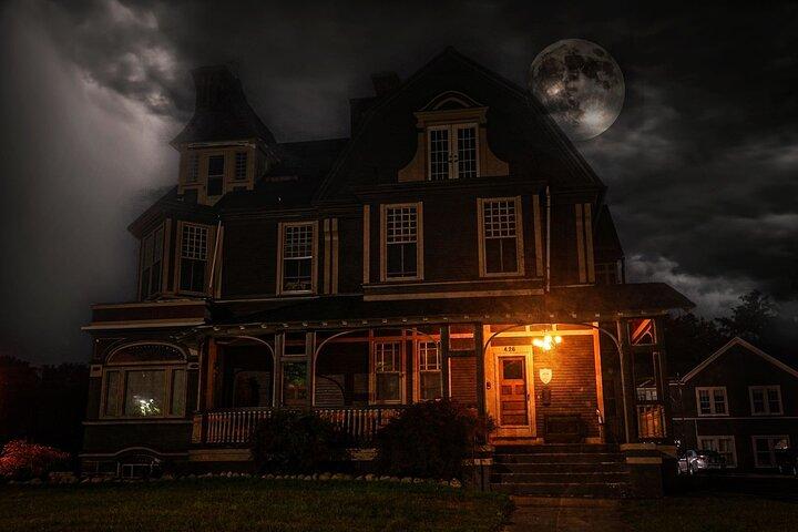 Grand Rapids Wraiths and Witches Ghost Tours