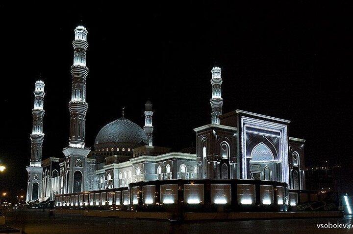 Guided Night Time Tour of Astana in a Private Car