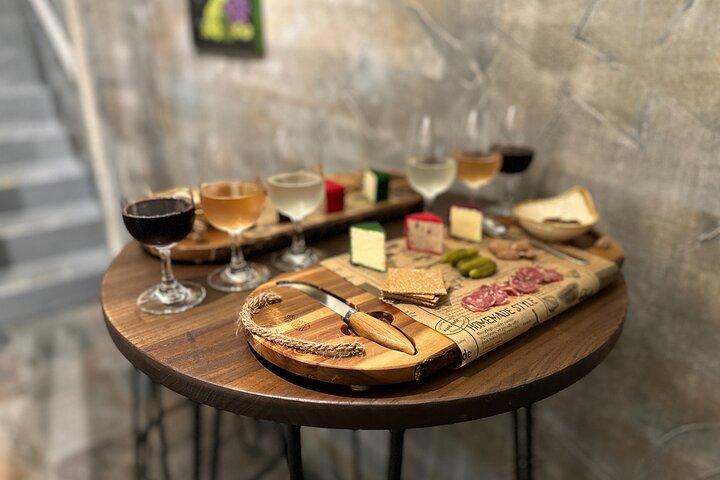British Wine and Cheese Tasting Experience in City of Bath