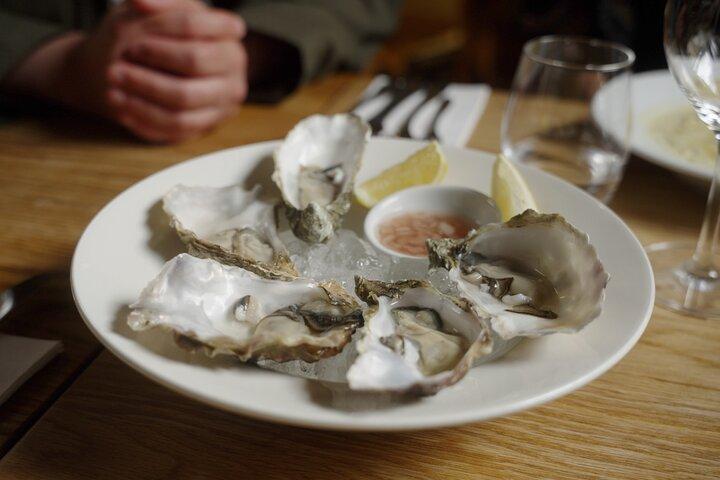 Food experience in a hidden winery in Edinburgh