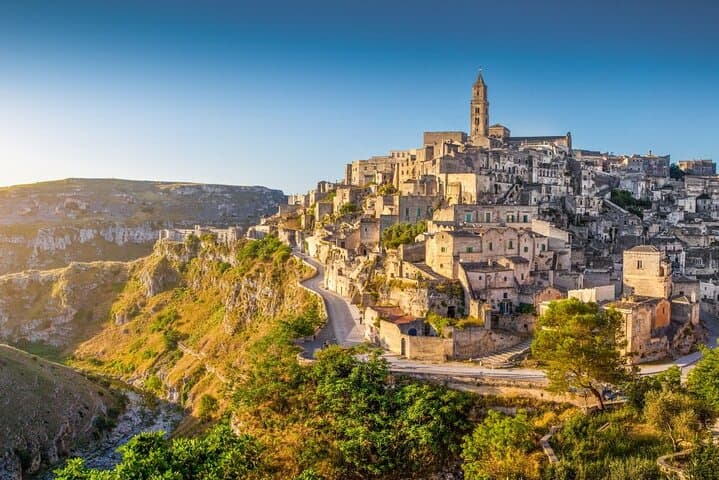 Private Tour in 2 UNESCO Sites: Alberobello & Matera.
